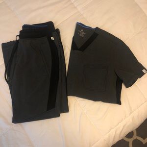 Cherokee Infinity Scrub Set